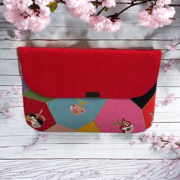 JAPANESE
KIMONO / VINTAGE POUCH / CHIRIMEN / BIRDS - Picture 1 of 11